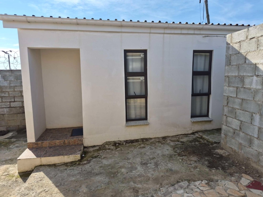 2 Bedroom Property for Sale in Kwazakhele Eastern Cape